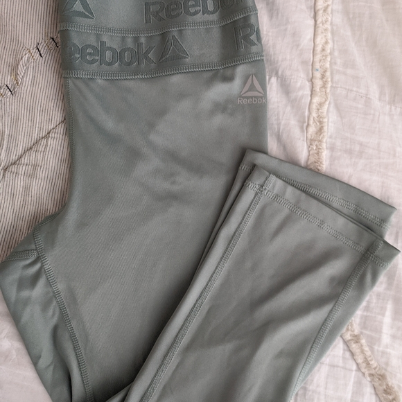 Reebok Pants - Reebok Crop Leggings
